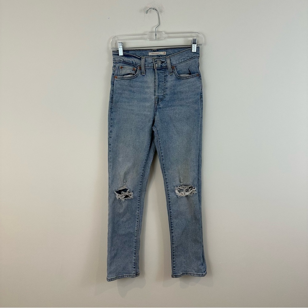 Levi's Light Wash Distressed Wedgie Straight Leg Jeans Size 25 Women's